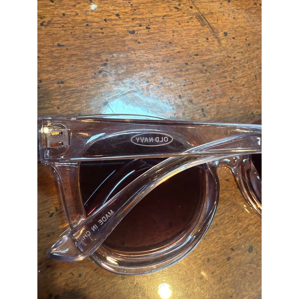 Old Navy Womens Translucent Cat Eye Sunglasses S/480344-01 FA19